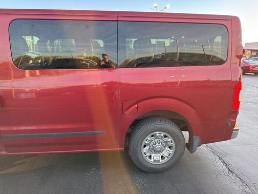 2016 Nissan NV Passenger NV3500 HD SL V8