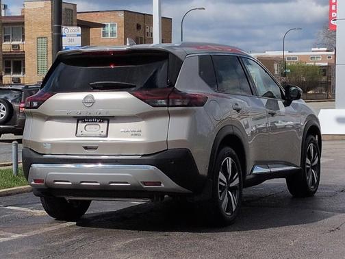 Champagne Silver Metallic 2023 Nissan Rogue Platinum