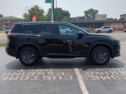 2022 Nissan Rogue S