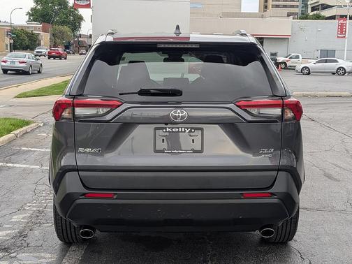 Magnetic Gray Metallic 2021 Toyota RAV4 XLE