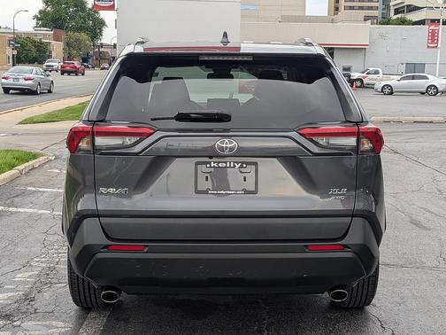 Magnetic Gray Metallic 2021 Toyota RAV4 XLE