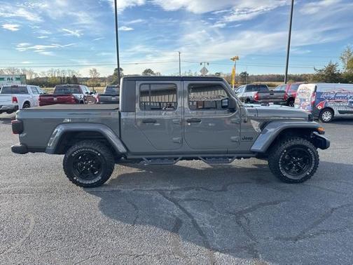 2020 Jeep Gladiator Sport