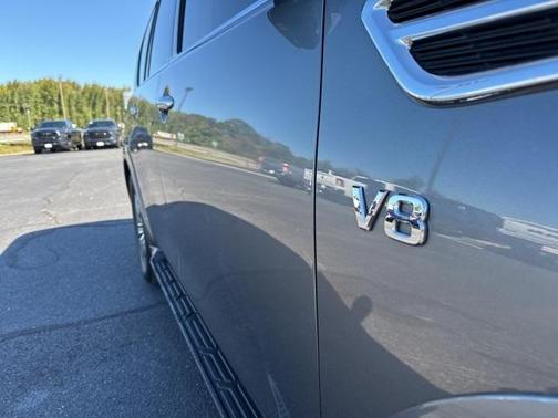 2022 Nissan Armada SL