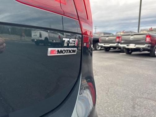 2018 Volkswagen Tiguan 2.0T SEL