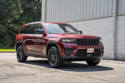 2025 Jeep Grand Cherokee Laredo
