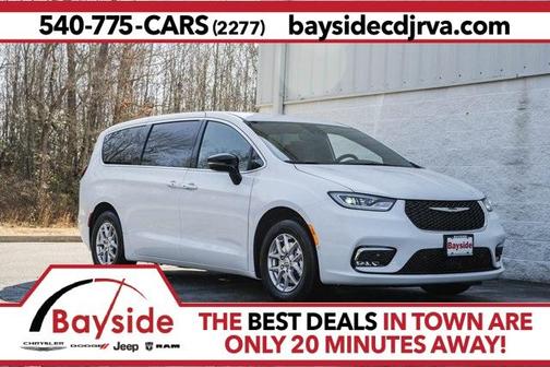 2025 Chrysler Pacifica Select