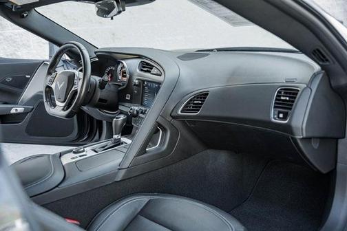 Photo 2 of 37 of 2019 Chevrolet Corvette Grand Sport