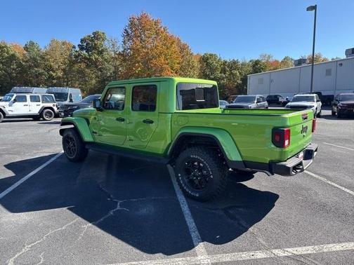 2025 Jeep Gladiator Sport