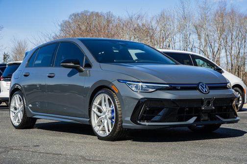 2026 Volkswagen Golf R 2.0T