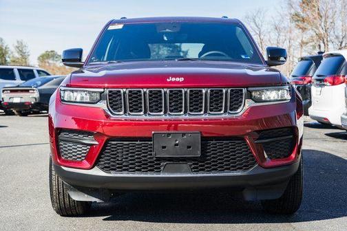 2026 Jeep Grand Cherokee Laredo
