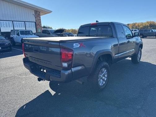 2021 Toyota Tacoma SR