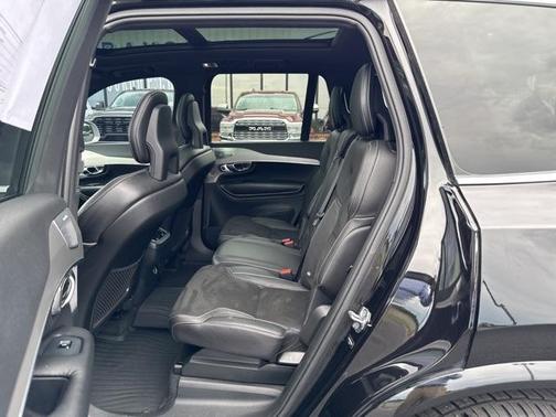 2016 Volvo XC90 T6 R-Design