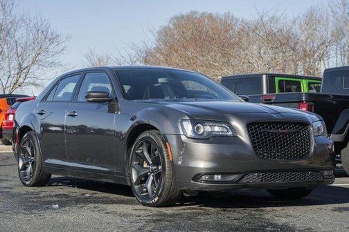 2023 Chrysler 300 S