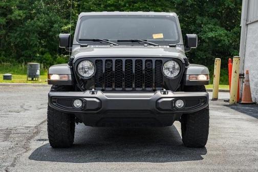 2022 Jeep Gladiator Sport