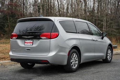 2026 Chrysler Voyager LX