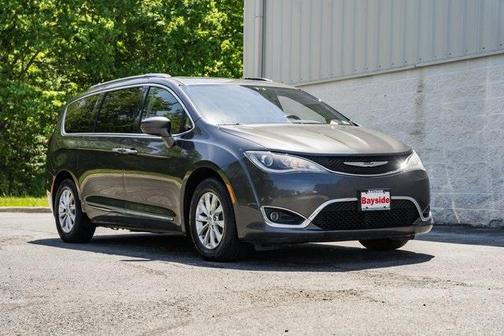 2019 Chrysler Pacifica Touring-L