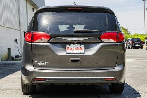 2019 Chrysler Pacifica Touring-L