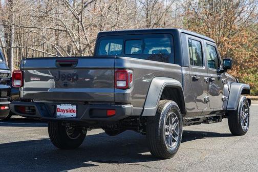 2026 Jeep Gladiator Sport