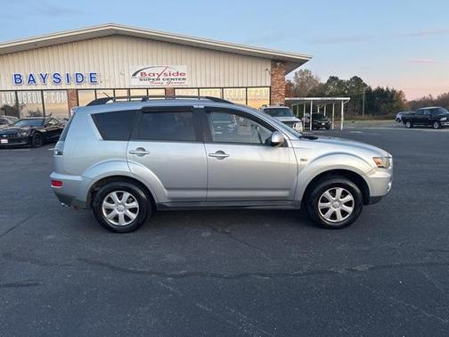 2012 Mitsubishi Outlander ES