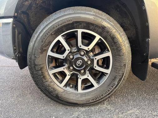 2018 Toyota Tundra SR5