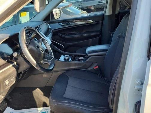 2021 Jeep Grand Cherokee L Laredo