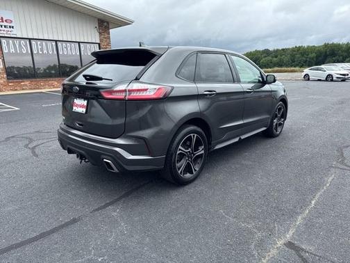 2020 Ford Edge ST