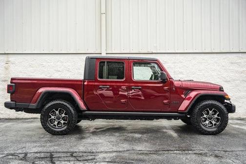 2022 Jeep Gladiator Sport