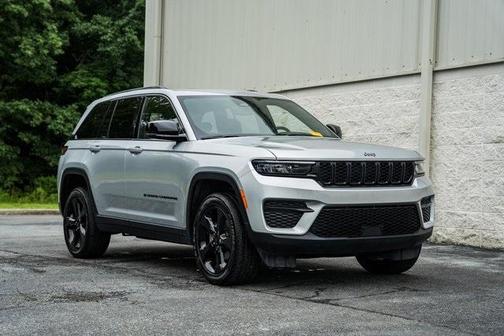 2023 Jeep Grand Cherokee Altitude