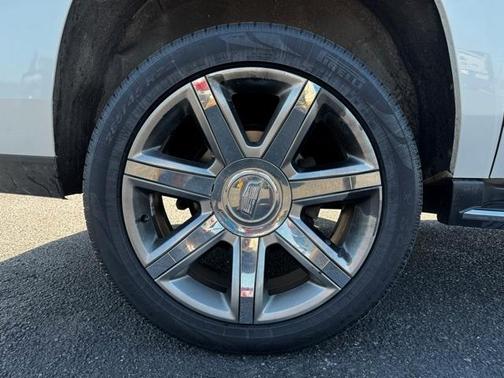 2017 Cadillac Escalade ESV Luxury