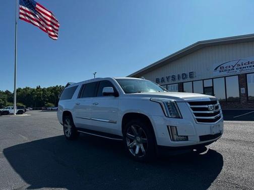 2017 Cadillac Escalade ESV Luxury