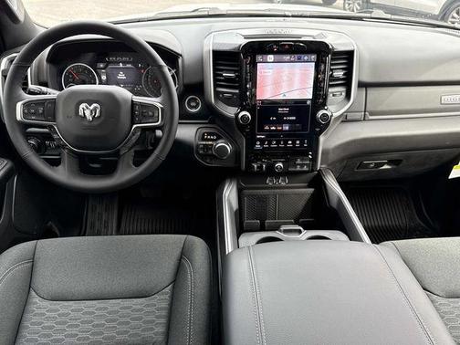 Bright White Clearcoat 2026 RAM 1500 Big Horn/Lone Star