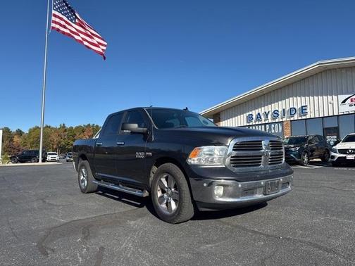 2016 RAM 1500 SLT