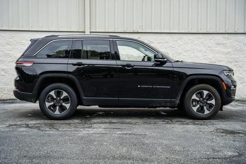 2022 Jeep Grand Cherokee 4xe Base