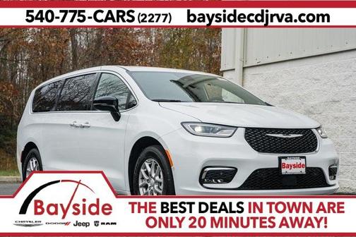 2026 Chrysler Pacifica Select