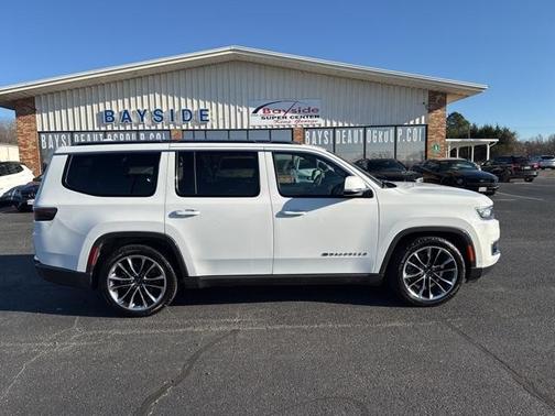2022 Jeep Wagoneer Series III