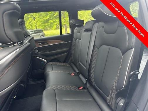 2025 Jeep Grand Cherokee Summit