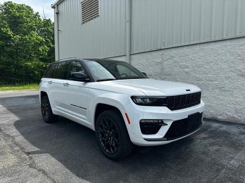 2025 Jeep Grand Cherokee Summit