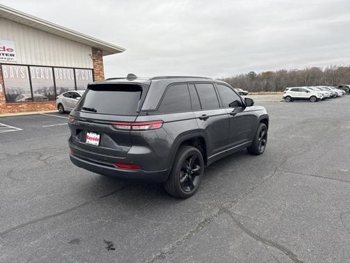2022 Jeep Grand Cherokee Altitude