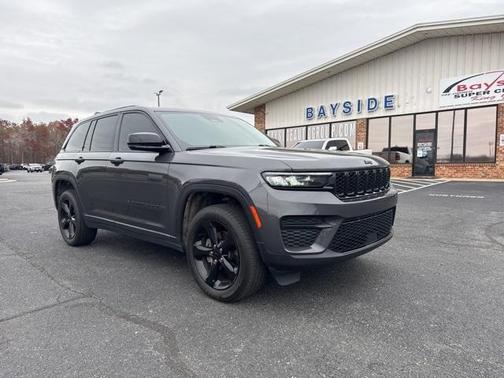 2022 Jeep Grand Cherokee Altitude