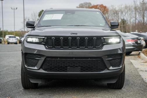 2022 Jeep Grand Cherokee Altitude