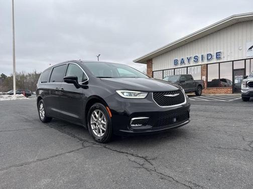 2024 Chrysler Pacifica Touring-L