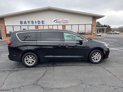 2024 Chrysler Pacifica Touring-L