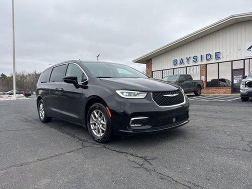 2024 Chrysler Pacifica Touring-L