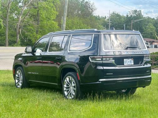 2022 Jeep Grand Wagoneer Series II 4x4