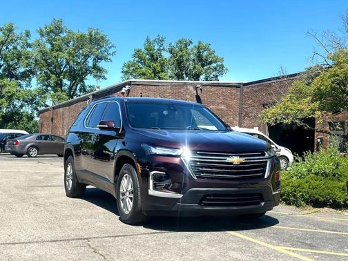 2022 Chevrolet Traverse LT Leather