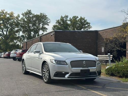 2017 Lincoln Continental Select