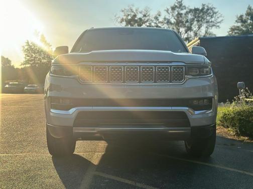 2022 Jeep Grand Wagoneer Series I 4x4