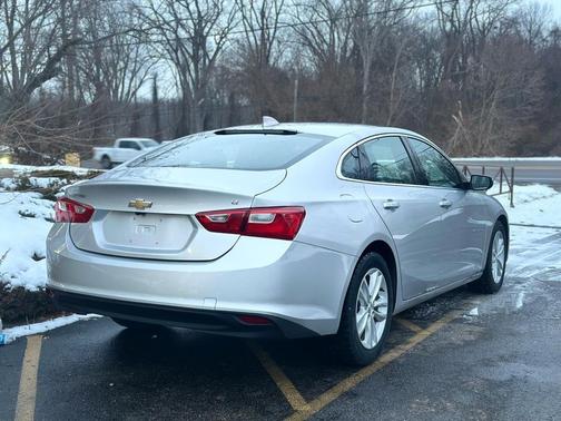 2017 Chevrolet Malibu 1LT