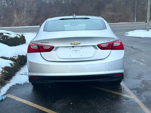 2017 Chevrolet Malibu 1LT