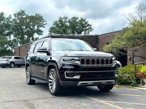 2022 Jeep Wagoneer Series II 4x4